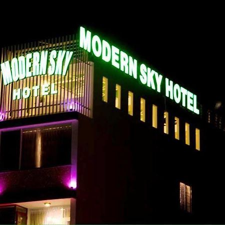Modern Sky Hotel Nha Trang Extérieur photo